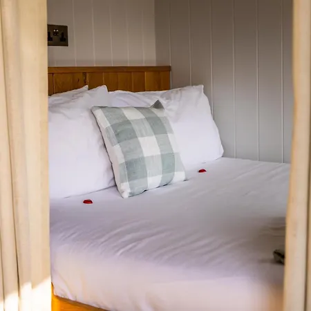 Jasmine Hut Apartment Bristol