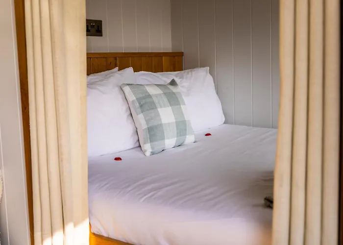 Jasmine Hut Apartment Bristol