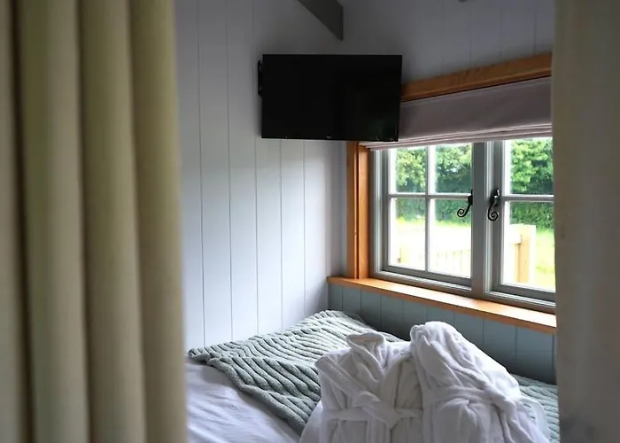 Jasmine Hut Апартаменти Бристоль